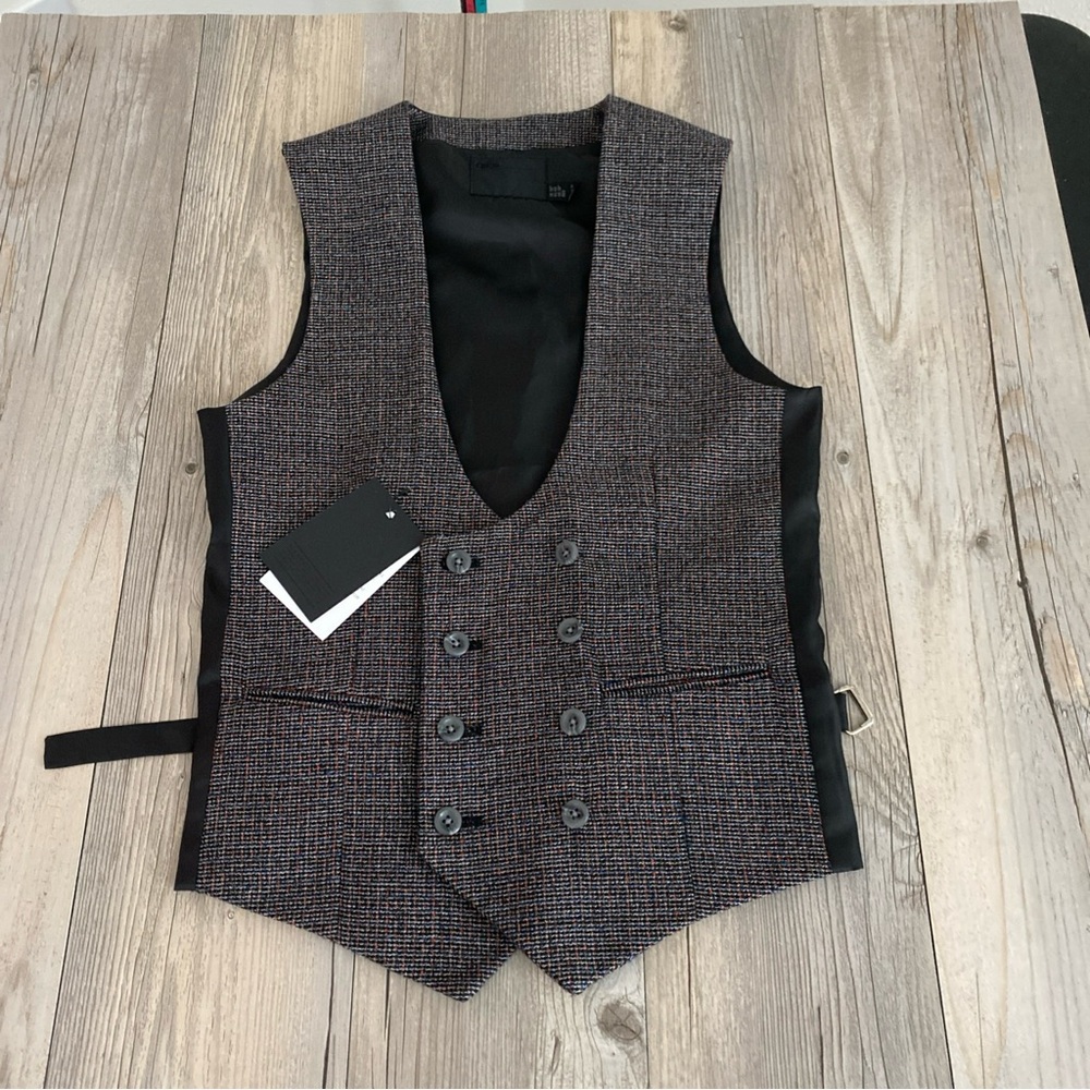 ASOS Mens Suit Vest Designed In London 32” NWT